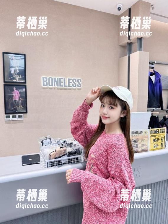155hl 155hl.fun,那些瓜好像是写入DNA的,永远也挪不开的念想。