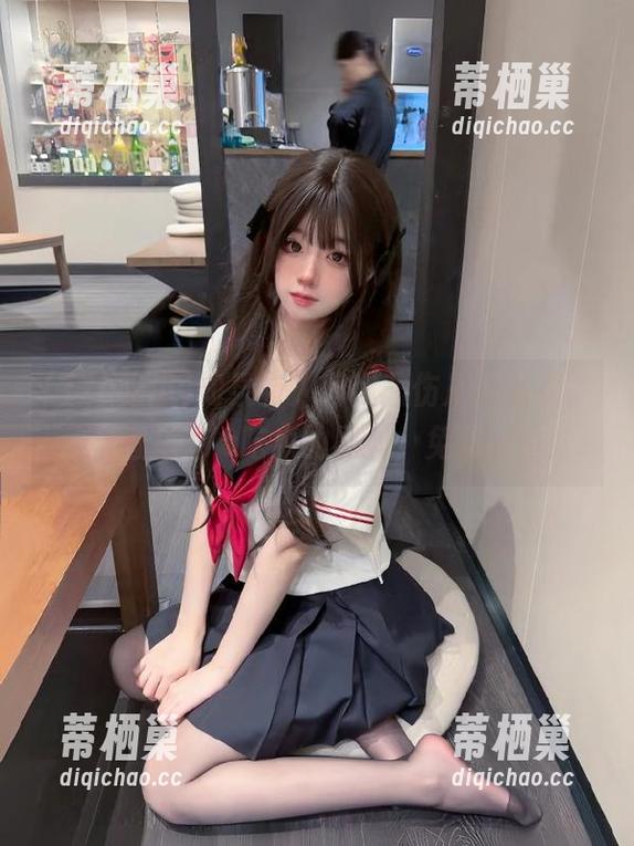 如果有人问我悲伤从何而来，我会直指17c吃瓜的黑料，免费够狠！