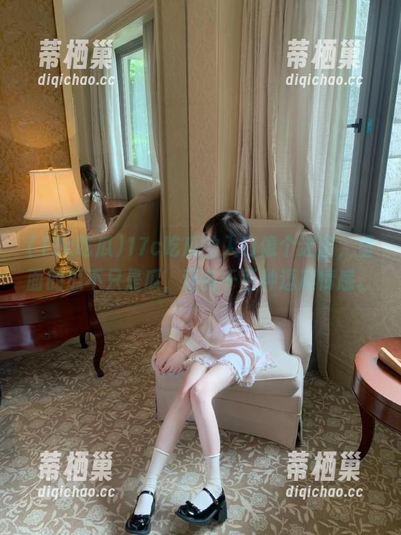 17c吃瓜的入口像个迷宫，里面的瓜不只是瓜，还有千百种逗趣情感。