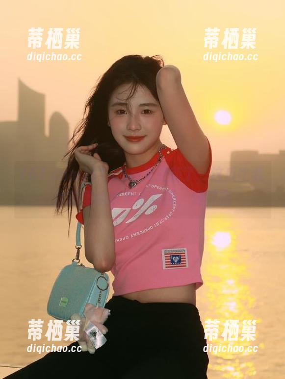 51.com又更新了，这瓜比我冰箱里的水果还新鲜，馋得我