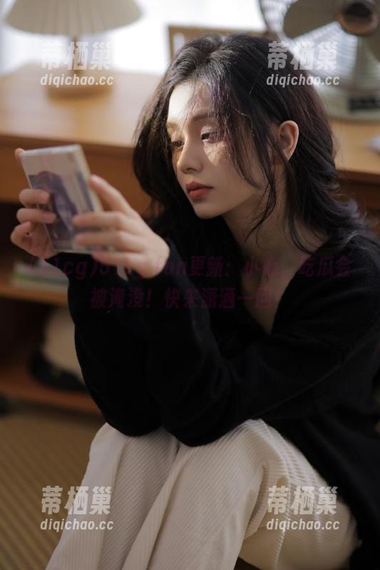 51cg.fun更新：小心，吃瓜会被淹没！快来潇洒一回！