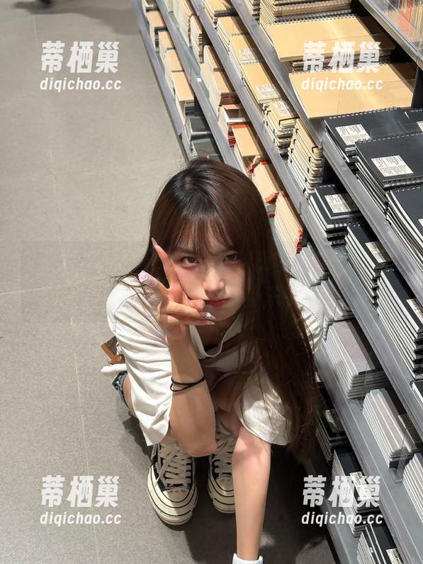 各种娜娜黑料花边新闻，51吃瓜地址里的八卦乐园