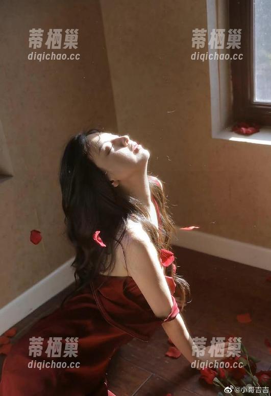 51吃瓜 入口有限,竟是5个倾城未婚妻的心思,我在51吃瓜依旧如鱼得水。