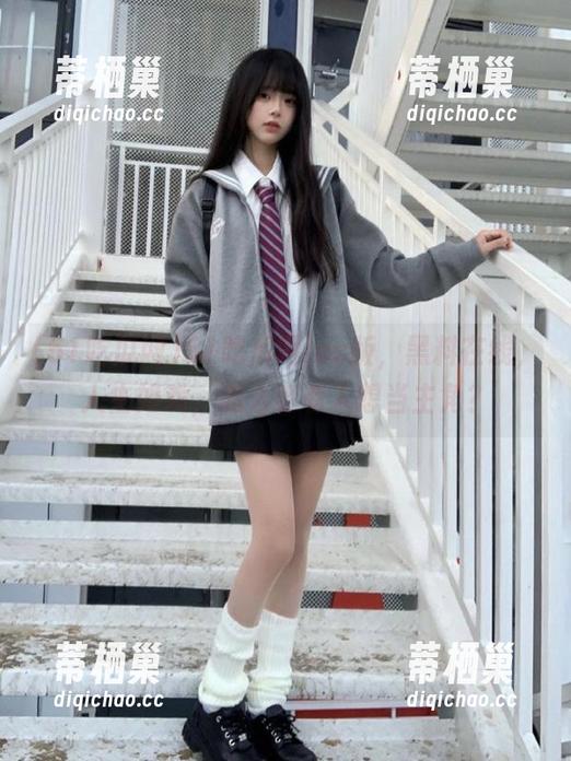 51吃瓜网ios版，黑料在线，人生如戏，怎么老有人想当主角？