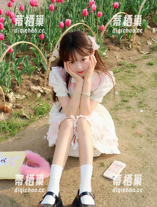 下载51黑料网，瓜皮都能摔得响亮！