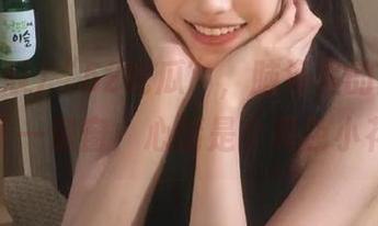 “52吃瓜”，脑海里的网址又开了一道窗，心情是个黄色小花。