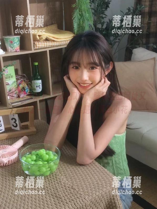 “52吃瓜”，脑海里的网址又开了一道窗，心情是个黄色小花。
