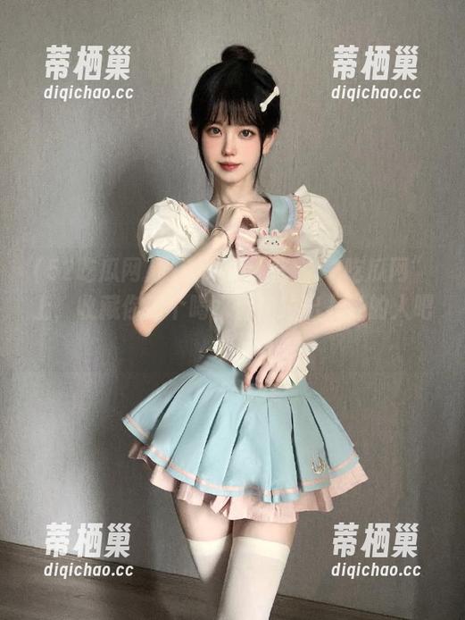52吃瓜网 脑洞大开:在“52吃瓜网”上,收藏你那个喝水都能拉出八卦的人吧!