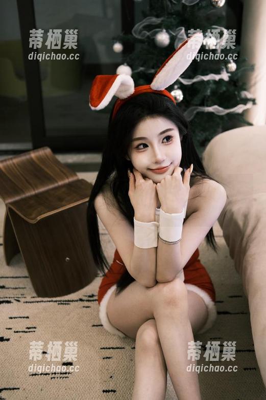 91吃瓜下载后，不在线可真会错过‘瓜’！我的手指又瘫了…