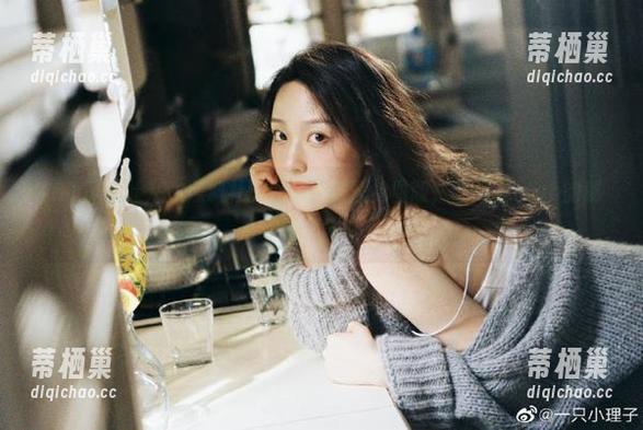 91黑料社的网址，破解免费版，吃瓜更high的秘密武器！