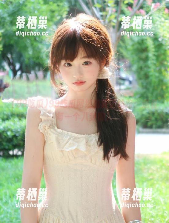 99吃瓜 99吃瓜网纸的鲜活线路:追着每一个八卦跑。