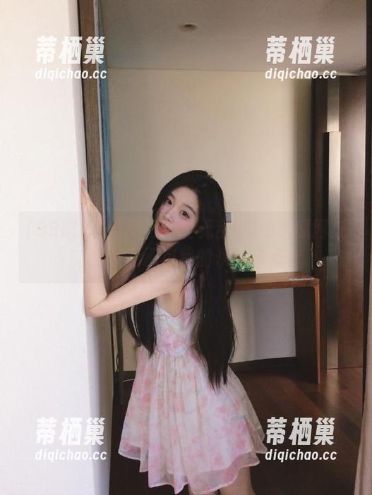疑问：举世无敌的99吃瓜网纸，是否能承包我的永久焦点？