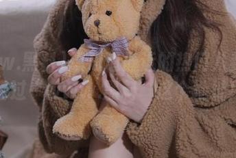 想知道最近的热门八卦？别错过“www.黑料”这个地址！