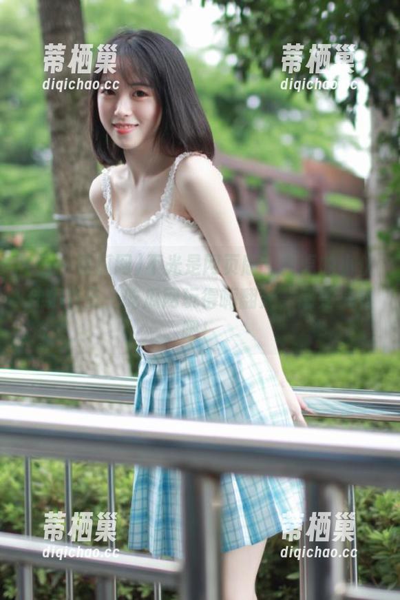 不光是网页版，安卓的小伙伴们在五一吃瓜网玩得嗨翻天，感受一下吧！