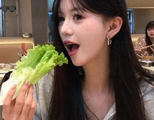五一吃瓜网发布的新瓜让我感受到经典名曲‘心太软’的力量！