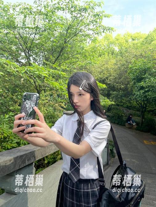 观看‘免费吃瓜’，有事没事一起消磨时间真合适！