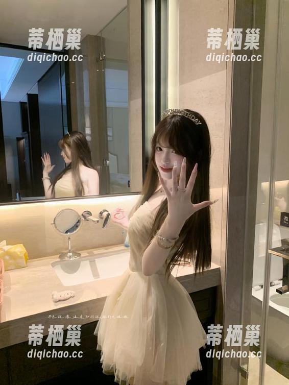 今天试了试冲哥黑料网站，ios系统上真的是另类的新闻大平台…