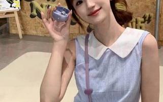 吃瓜不打烊在线，下载软件不怕芝麻大！仿佛随时随地都能吃到热乎的瓜。