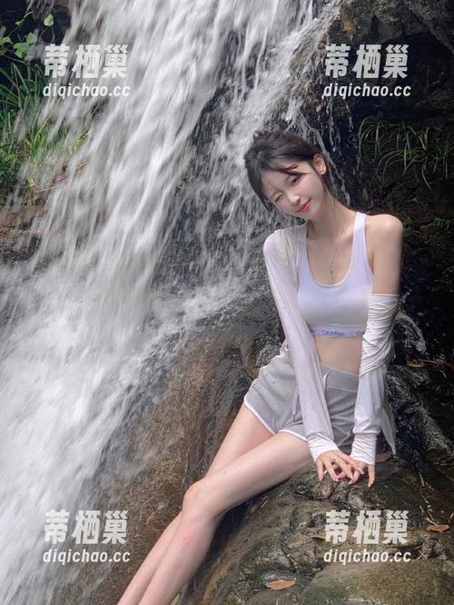 听朋友喊着“下载吃瓜直播”，我就稀里糊涂尝试了，如今后悔得肠子都青了。