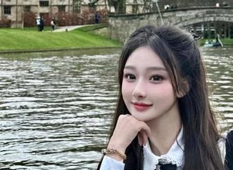 吃瓜直播：今天不分享无聊的事，专注在那帮还是不长记性的瓜友们身上。