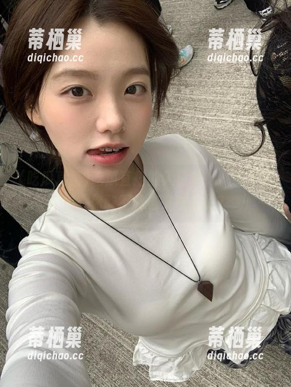 吃瓜直播的入口处，八卦等着你，你敢不敢进来嗑瓜子？