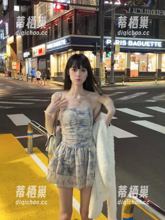 “吃瓜直播”更新中，亲姐弟乱舞，吃瓜群众著急上火…