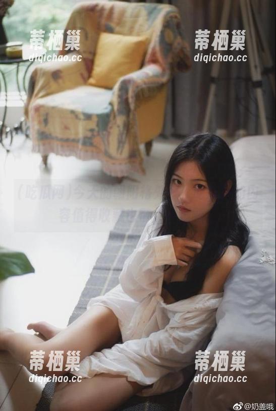 今天的朝阳格外好，吃瓜网的内容值得收藏也带点小遗憾。