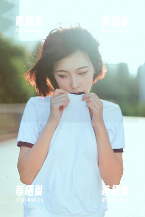 吃瓜网今日发布欢乐与惊悚的平衡：今天的瓜你会pick哪个？