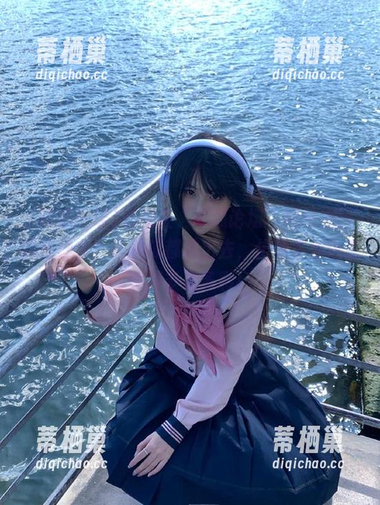 这周在“吃瓜论坛”网站流行的是什么？各种瓜都撇出去，仿佛生活也能变得多姿多彩！