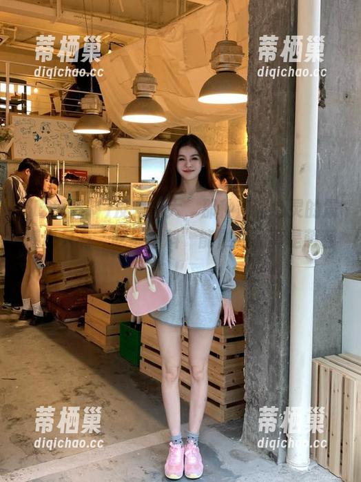 吃瓜黑料 反差太大,那种直达心灵的震撼也只有“吃瓜黑料”能做到,真是萌翻!