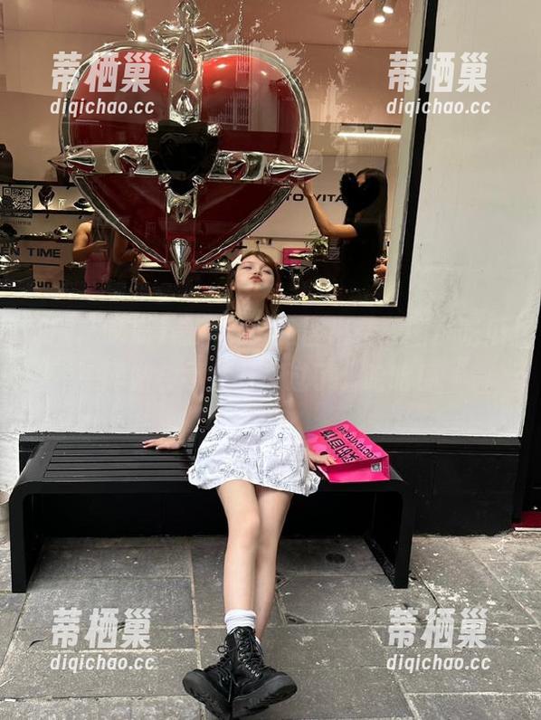 国产吃瓜 黑料一区二区来袭,国产吃瓜网站会不会有点过了,哈哈!
