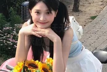 有了“天天吃瓜网”苹果版，这个周末的瓜都满足不了我。