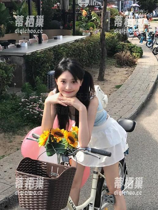 有了“天天吃瓜网”苹果版，这个周末的瓜都满足不了我。