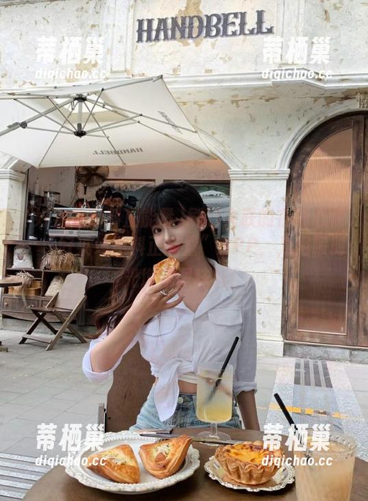刷到失联的在线心情，“好莱坞黑料正能量”APP，为闲暇时光增添调味料！