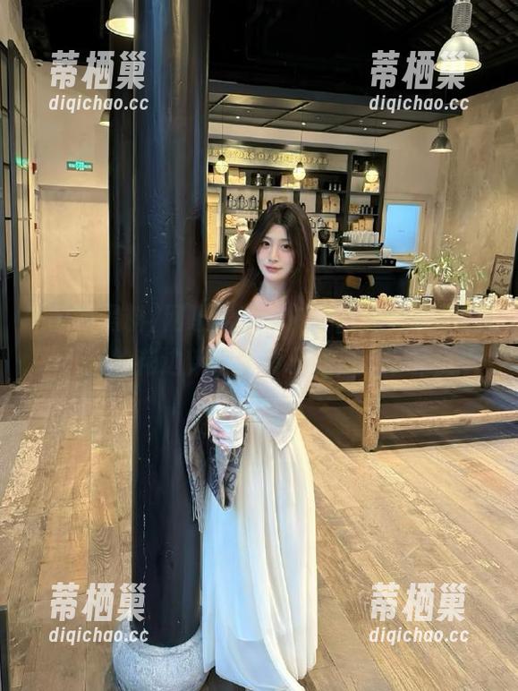 网曝黑料 网曝黑料:时间就是金钱,网页上的花边新闻,看了就停不下来。