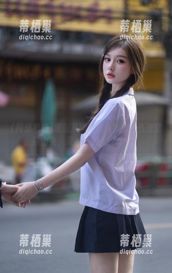 网爆黑料 刚刚从网爆黑料发布的热搜里跳出来,果然还是人间真实!