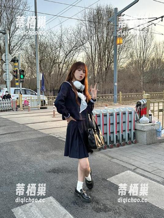 你听，最劲爆的众筹都在“黑料不打烊tttzzz万篇长征”网址等你来投资头脑风暴！