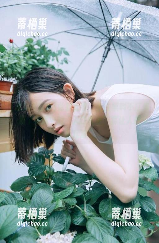 此时此刻，我在黑料不打烊，那个视频中的“入口官方”真让人想多看几遍。