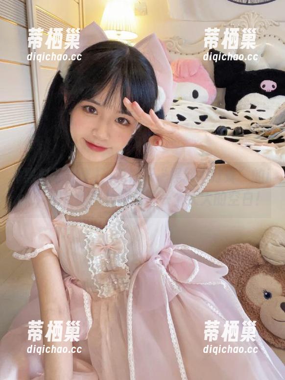 当我打开“黑料不打烊”的ios，期待的图片却成了一个大大的空白！