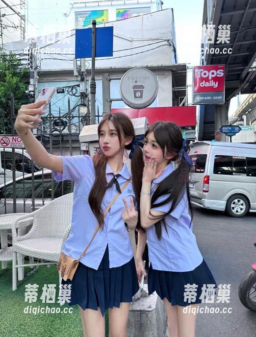 黑料在线 黑料在线:最新消息让我忍不住不想只“看”,还想“品”!
