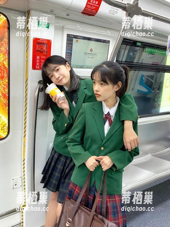 黑料社 今天的黑料社苹果版,心累又好奇,有点上瘾